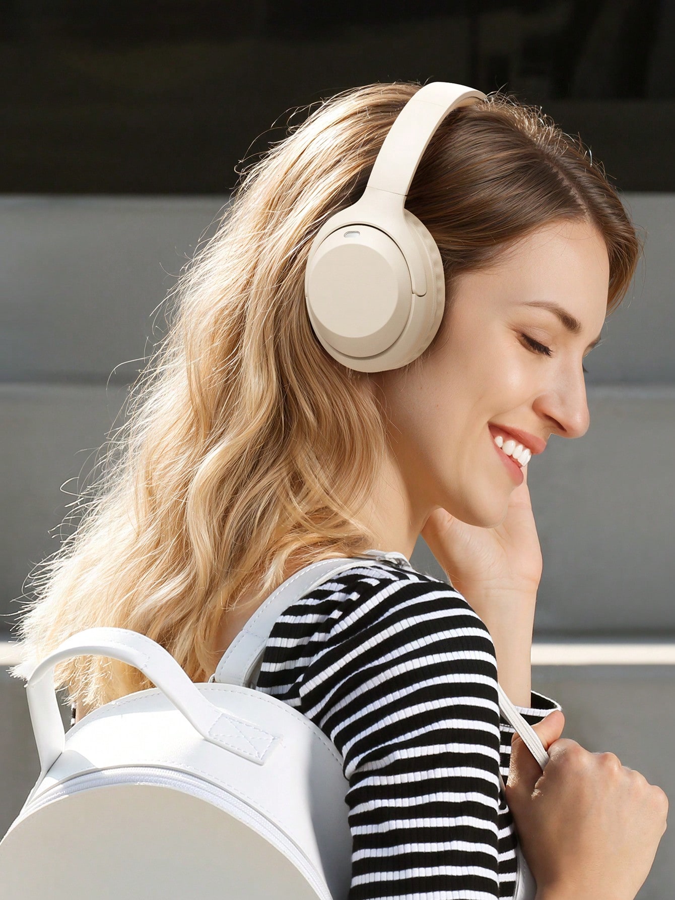 Teckwe 新しいワイヤレスオーバーイヤーヘッドフォン、伸 - Usb C Earphone のレビューと価格